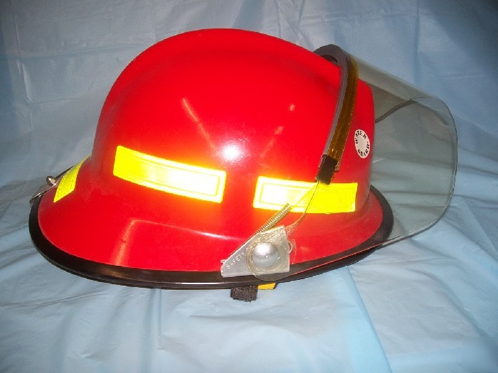 New morning pride lite force 5 fire helmet shield red 