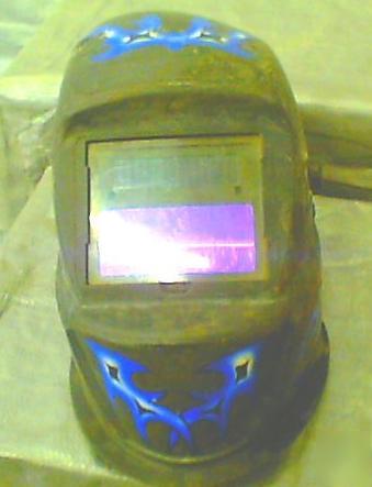 Auto darkening welding helmet blue flame tadd