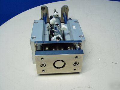 Smc pneumatic guide cylinder m/n: MGGLB40-150-C73