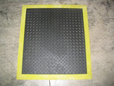 Diamond checkered plate design rubber mats.