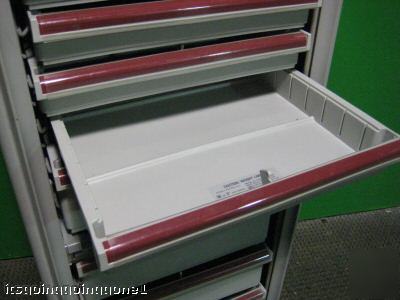 Metromax rolling cabinet 8-drawers 67.5