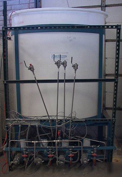 2000 liter neptune chemical mix tank+4 pumps+