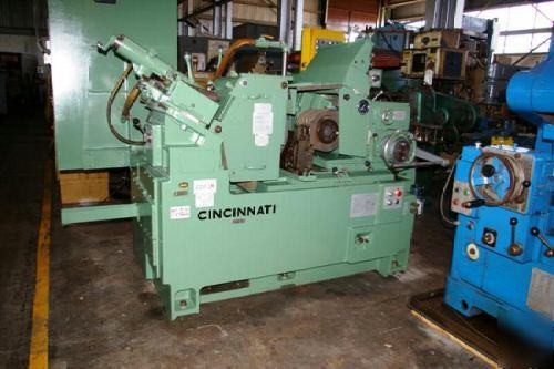 Cincinnati model 220-8 centerless grinder 