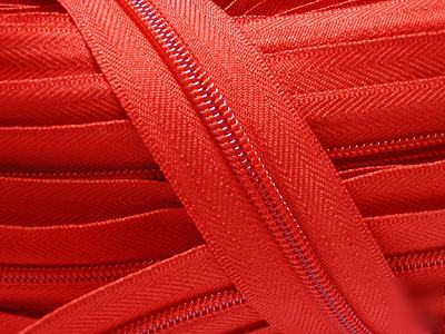 #5 nylon coil continuous zipper chain 20YD (819) red