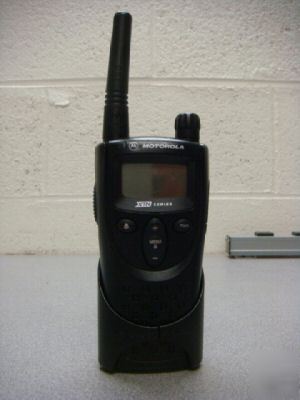 Motorola XU2100 black 2-way radio with belt holder