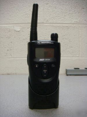 Motorola XU2100 black 2-way radio with belt holder