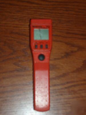 Meterman - IR610- infrared thermometer 