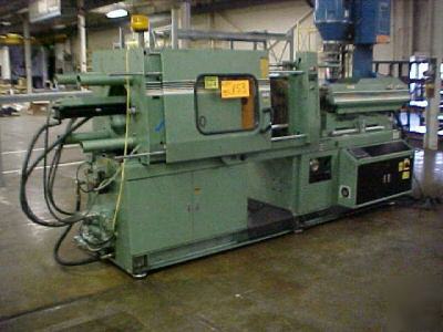 110 ton advance injection molding machine 