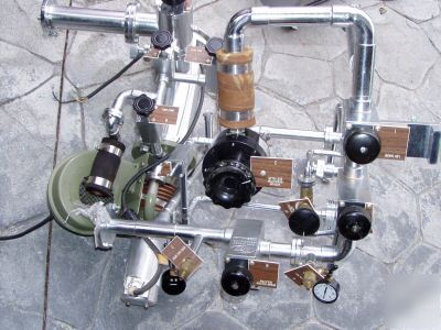 Key high vacuum valves