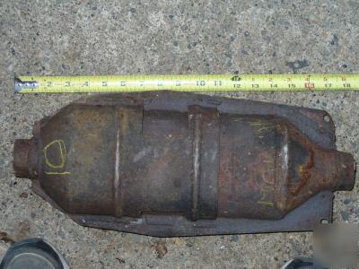 Scrap catalyic converter recycling