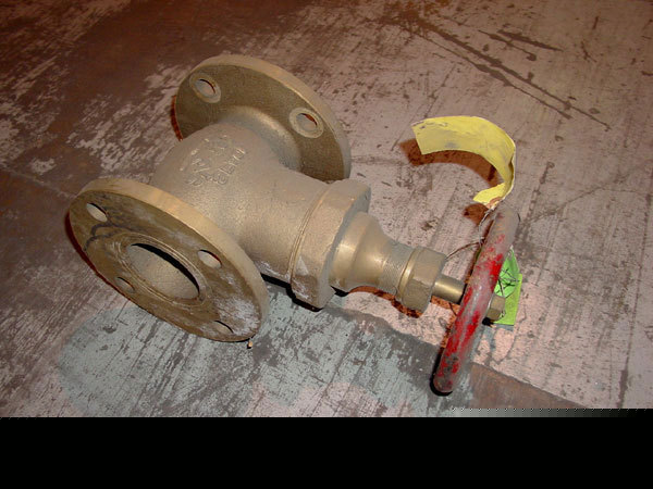 Surplus valves - globe stop check valve 150# 2Â½