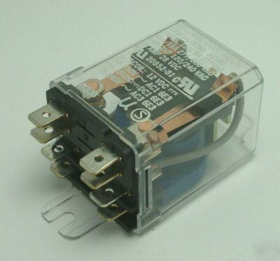 Miller 113247 relay encl 12VDC dpdt 20A/120VAC 8PIN fl