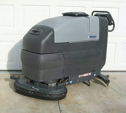 Automatic floor scrubber advance 26 auto scrubber - 