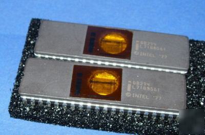 D8294 intel vintage ic 40-pin cerdip package D8294