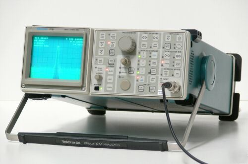 Tektronix 2710, 10 khz - 1.8 ghz spectrum analyzer 