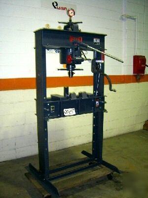 New 50 ton dake hand-operated hydraulic press, (20857)