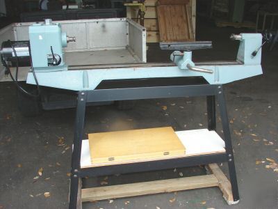 Delta wood lathe 12