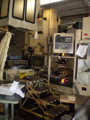 Cincinnati milacron t-10 vertical machining center