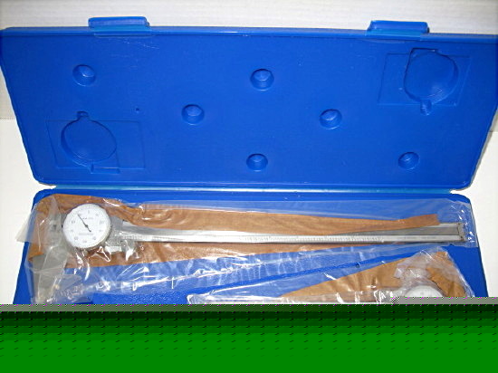 New dial caliper set (2) 0-6