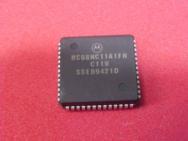 Motorola ic MC68HC11 microcontroller 8-bit 52PIN plcc