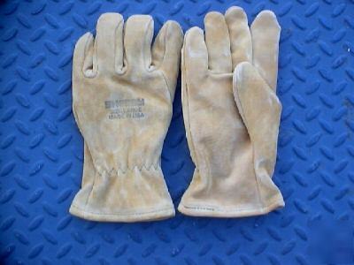 Shelby fire gloves, model number 4235, medium, nwt