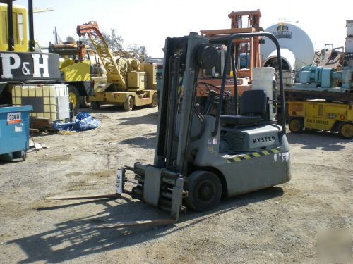 Hyster S20 three wheel forklift 2000 lb capacity