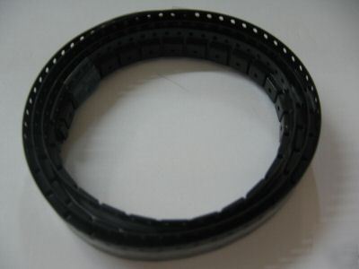 42PCS p/n MXL1016CS8 ; comperator so-8