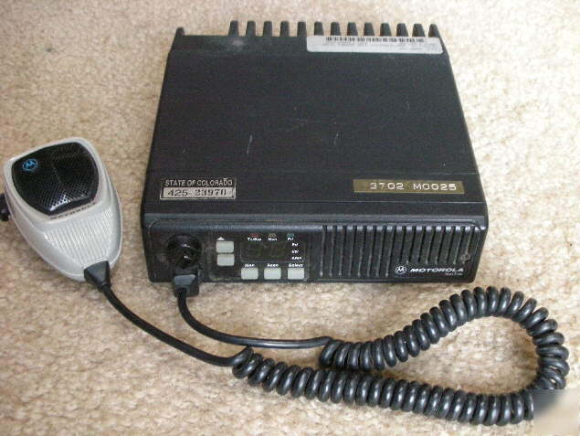 Motorola maxtrac w/ mic 