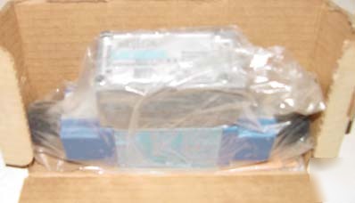 New vickers hydraulic solenoid valve DG4V-3-S6C-m-w-B40