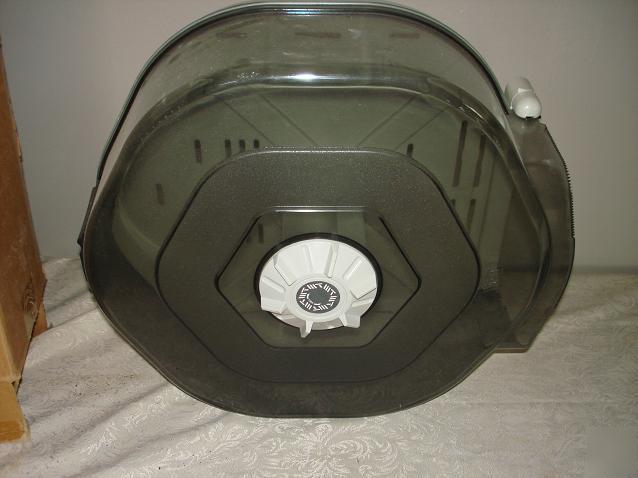 Wisconsin tissue 67 gray toilet tissue dispenser