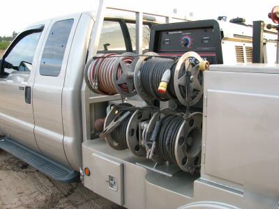 2008 ford 4X4 custom built welding truck