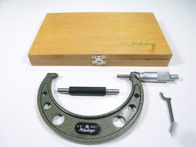 Mitutoyo 4-5 micrometer, .0001 graduation, 103-219