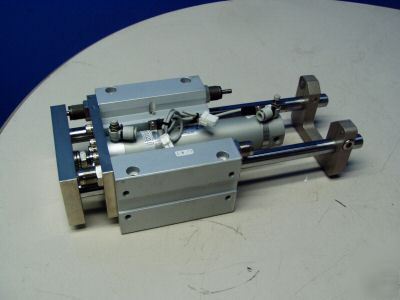 Smc pneumatic guide cylinder m/n: MGGLB40-150-C73