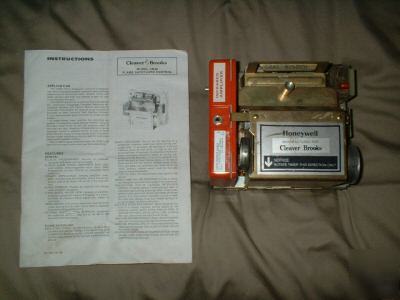 Cleaver brooks CB40 old style flame safeguard control 