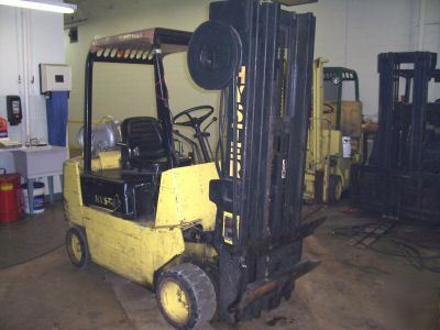 Forklift hyster 6000LB quad mast cushion tires runs