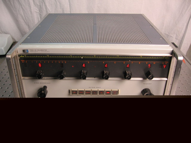 G25947 hewlett packard 745A ac calibrator