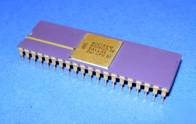 MK3880P-10 mostek Z80 gold purple vintage 1980 last 2 