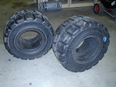 Solid pnuematic forklift tires (X2) 18 x 9-8 7.00