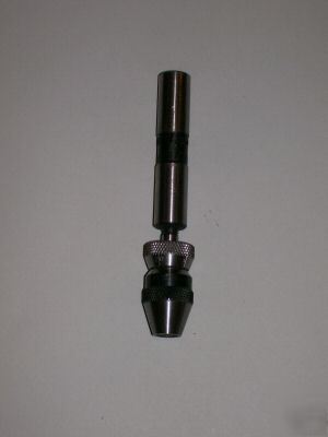 Heavy-duty keyless taper-mounted drill chuck