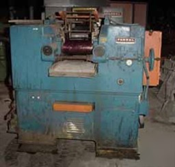 Used: farrel horizontal two roll mill. 6