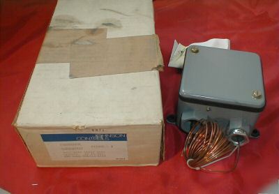 Johnson controls A19ANC-1 spdt industrial thermostat