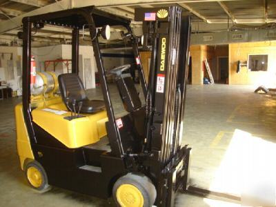 2003 daewoo forklift, 5000LB capacity