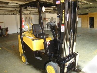 2003 daewoo forklift, 5000LB capacity