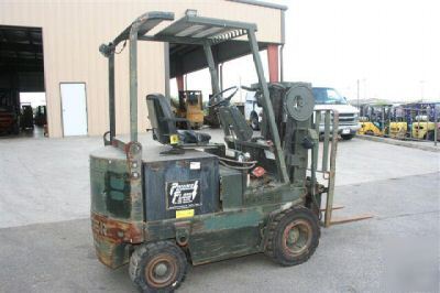 Forklift hyster 4000LB cap electric pneumatic tires