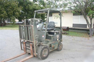 Forklift hyster 4000LB cap electric pneumatic tires