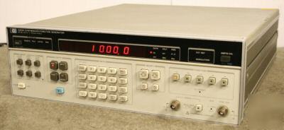 Hp 3325A 21 mhz synthesizer function generator nice