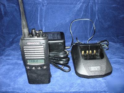 Tk-373G- kenwood handheld uhf trunking / conventional 