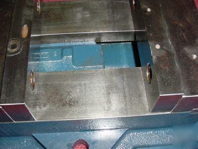 Kurt d-80 series milling machine vise, great condition