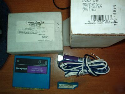 Honeywell ultraviolet amplifier & mini peeper 