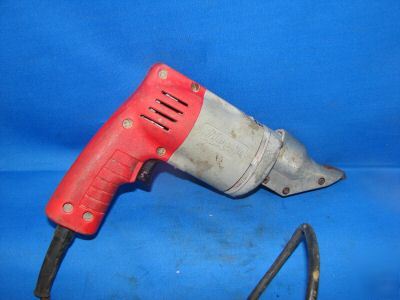 Milwaukee 18GA swivel head metal uni shear model 6850 